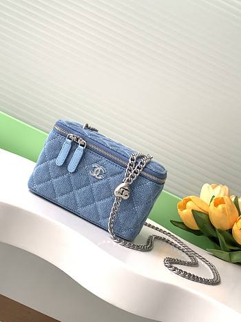 Fortok Chanel 25C Vanity Bag Small Blue Denim 9.5x17x8cm