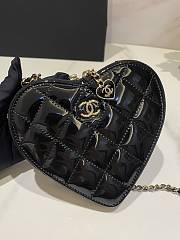 Fortok Chanel 23P Patent Calfskin Resin Quilted CC Heart Clutch 15x13x2cm - 6