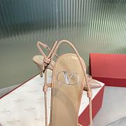 Fortok Valentino Vlogo Beige Patent Leather Slingback Pump  - 2