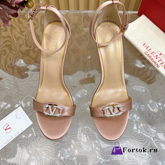 Fortok Valentino Mesh Rivet High-heel Sandals Beige - 1