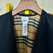Fortok Burberry Classic British Double-sided Cape Beige & Black 130x150cm - 3