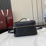 Fortok Gucci GG Emblem Super Mini Handbag Black 815949 20x12x5cm - 1