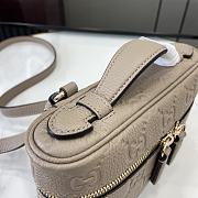 Fortok Gucci GG Emblem Super Mini Handbag Taupe Leather 815949 20x12x5cm - 3