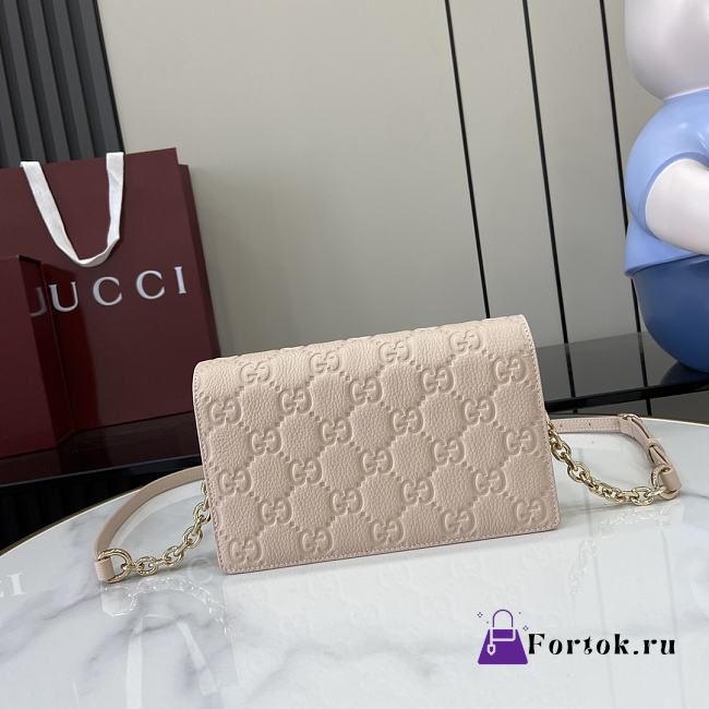 Fortok Gucci GG Emblem Super Mini Shoulder Bag Light Pink 818705 20x12.5x4cm - 1