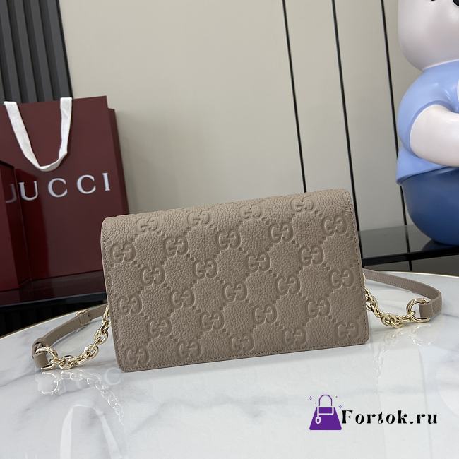 Fortok Gucci GG Emblem Super Mini Shoulder Bag Taupe Leather 818705 20x12.5x4cm - 1