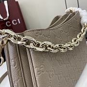 Fortok Gucci GG Emblem Small Shoulder Bag Taupe Leather 815263 29x17x10cm - 3