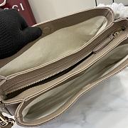 Fortok Gucci GG Emblem Small Shoulder Bag Taupe Leather 815263 29x17x10cm - 2