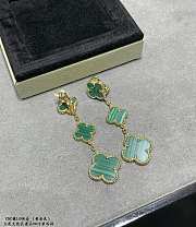 Fortok Van Cleef & Arpels Three Green Four-leaf Clover Earrings in Gold - 3
