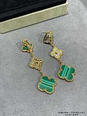 Fortok Van Cleef & Arpels Three Green & Diamond Four-leaf Clover Earrings in Gold - 5