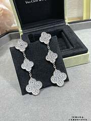 Fortok Van Cleef & Arpels Three Diamond Four-leaf Clover Earrings in Rose Gold / Silver - 4