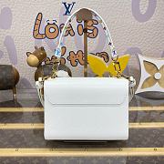 Fortok Louis Vuitton x TM Twist MM Slim Bag White M13678 23x8x16cm - 5