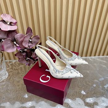 Fortok Gucci Pump With Crystals Beige Satin