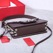 Fortok Valentino Garavani La Grand Deuxieme Toile Shoulder Bag Brown 28x25x6cm - 3