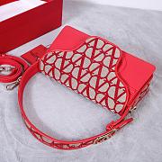 Fortok Valentino Garavani La Grand Deuxieme Toile Shoulder Bag Red 28x25x6cm - 4