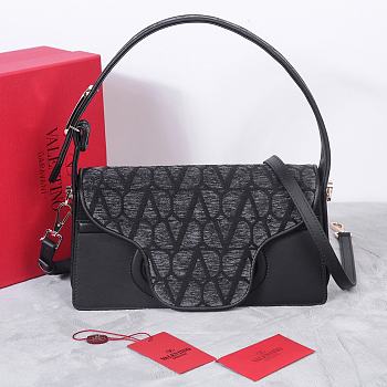 Fortok Valentino Garavani La Grand Deuxieme Toile Shoulder Bag Black 28x25x6cm
