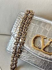  Fortok Valentino Garavani Vain Crocodile Pattern Handbag Silver 24x16x8cm - 3