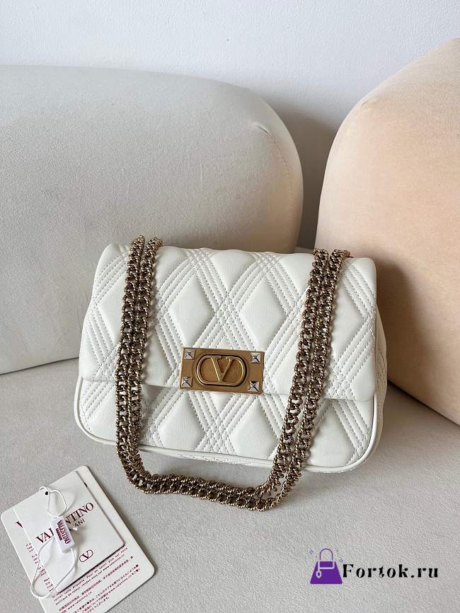 Fortok Valentino Garavani Bag In White Quilted Lambskin 23x17x8cm - 1