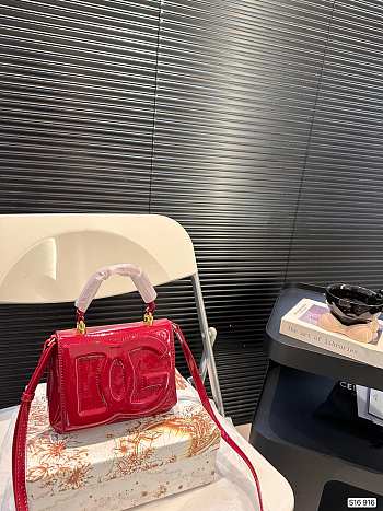 Fortok Dolce & Gabbana DG Logo Bag Red Patent Leather 15.5x13.5cm