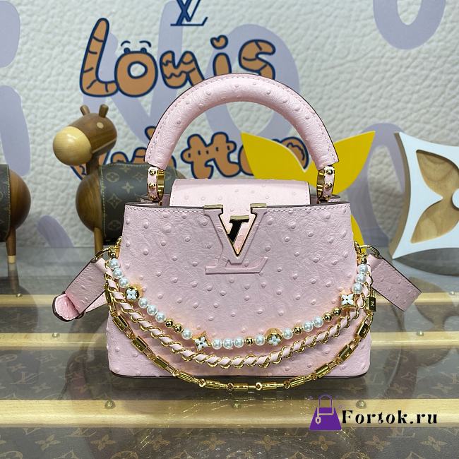 Fortok Louis Vuitton Capucines Mini Handbag Pink Ostrich Pattern and Pearl Chain M11908 21x8x13.6cm - 1