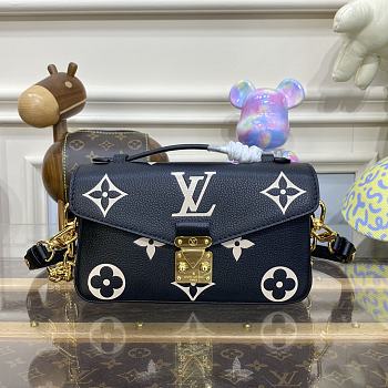 Fortok Louis Vuitton Pochette Métis East West Bag Black & Beige M46596 21.5x13.5x6cm 