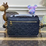 Fortok Louis Vuitton Pochette Métis East West Bag Black M46595 21.5x13.5x6cm  - 6