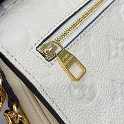 Fortok Louis Vuitton Pochette Métis East West Bag Cream M22942 21.5x13.5x6cm  - 4