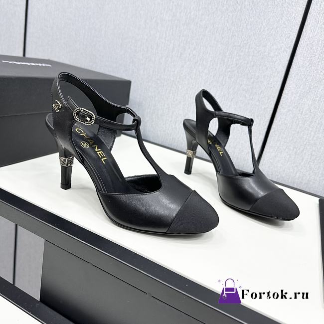 Fortok Chanel Leather CC Logo T-Strap Pumps Black - 1