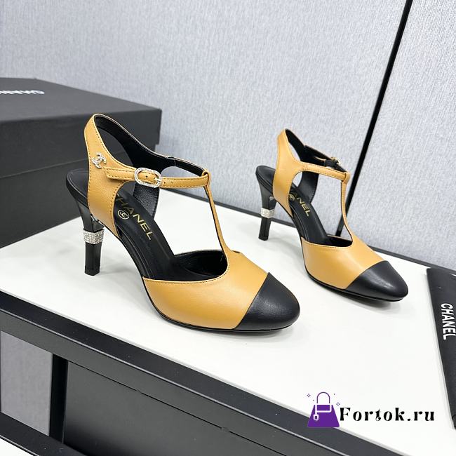 Fortok Chanel Leather CC Logo T-Strap Pumps Yellow - 1
