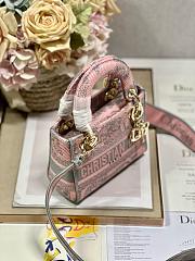 Fortok CHRISTIAN DIOR Lady D-lite Bag Gray and Pink M898383 17×7.5×14cm - 5