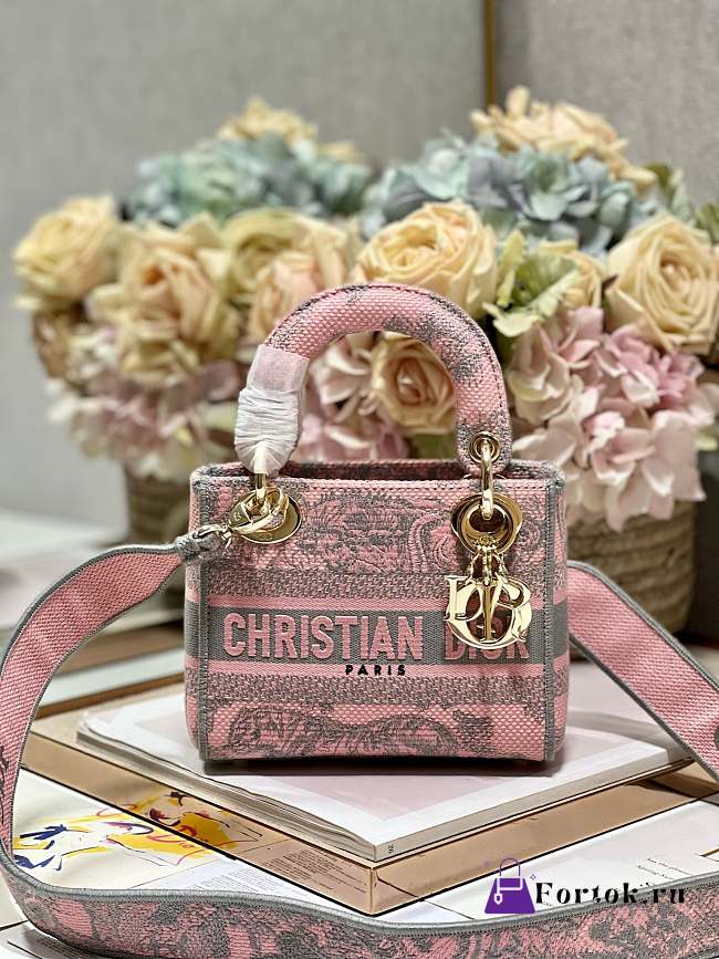 Fortok CHRISTIAN DIOR Lady D-lite Bag Gray and Pink M898383 17×7.5×14cm - 1