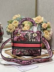 Fortok  Dior Medium Lady D-lite Bag Fuchsia Multicolor M898371 24x20x11cm  - 5