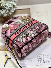 Fortok  Dior Medium Lady D-lite Bag Fuchsia Multicolor M898371 24x20x11cm  - 2