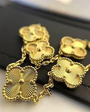 Fortok Van Cleef & Arpels Vintage Alhambra Bracelet, 5 Motifs 18K Yellow Gold  - 4