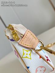 Fortok Louis Vuitton x TM Pochette Accessoires White 13 x 4 x 22 cm - 5