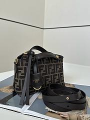 Fortok Fendi Handbag Black 20x9x12 cm - 2