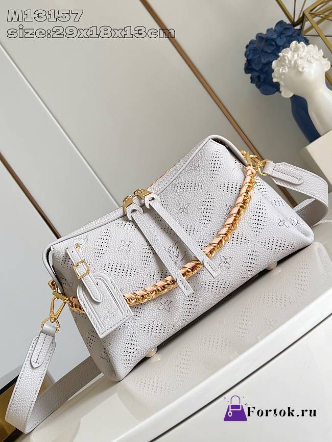 Fortok Louis Vuitton Hand It All PM M13157 18 x 13 x 29 cm - 1