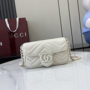 Fortok Gucci Marmont Full White 16.5 x 10.2 x 5.1 cm - 1