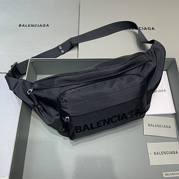 Fortok Balenciaga Belt Bag Black Wheel Logo Black 23-5-20 cm