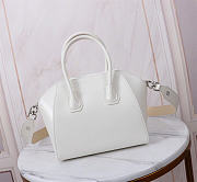 Fortok Givenchy Antigona Toy bag in Box leather White 22 x 27 x 13 cm - 1
