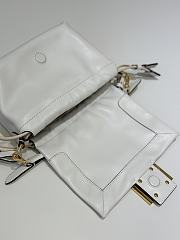 Fortok Fendi Small Mamma Baguette White 16 x 13 x 10 cm - 5