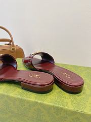 Fortok Gucci Women's Round Interlocking G sandal Rouge - 2