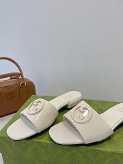 Fortok Gucci Women's Round Interlocking G sandal White - 5