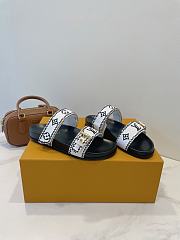 Fortok Louis Vuitton By The Pool Bom Dia Flat Comfort Mule Black And White - 5
