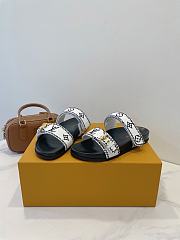 Fortok Louis Vuitton By The Pool Bom Dia Flat Comfort Mule Black And White - 3