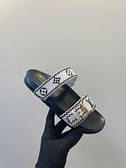 Fortok Louis Vuitton By The Pool Bom Dia Flat Comfort Mule Black And White - 2