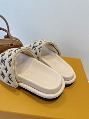 Fortok Louis Vuitton Pool Pillow Flat Comfort Mule Off-White - 4