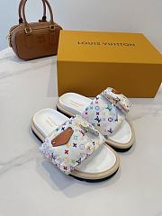 Fortok Louis Vuitton  x TM Pool Pillow Flat Comfort Mule White 1AGVQO - 1
