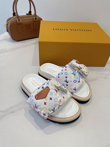 Fortok Louis Vuitton  x TM Pool Pillow Flat Comfort Mule White 1AGVQO