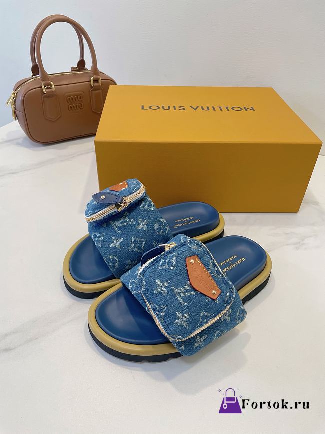 Fortok Louis Vuitton  x TM Pool Pillow Flat Comfort Mule Bleu 1AGUZN - 1