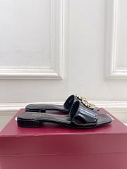 Fortok Gucci Women's Round Interlocking G sandal Black - 2